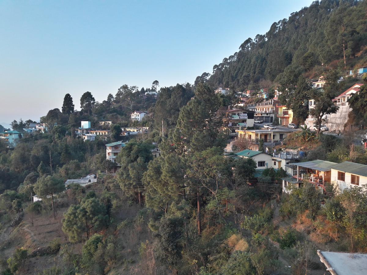 Hotel Avlokan - Near Kainchi Dham Mandir Bhowali Exterior foto